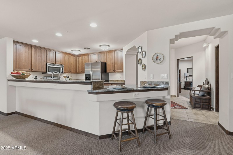 Open Kitchen with Breakfast Bar