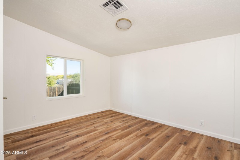 1-web-or-mls-3278-e-ripple-rd