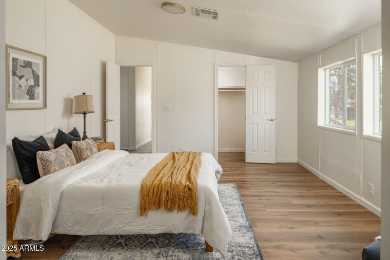 20-web-or-mls-3278-e-ripple-rd