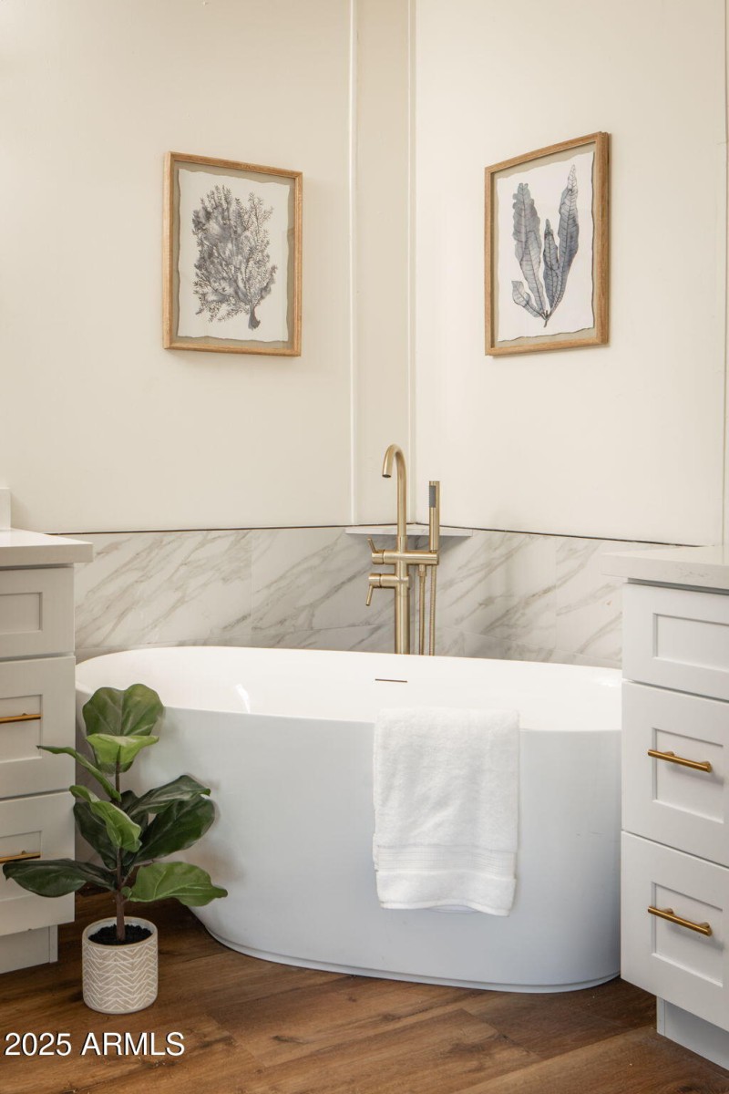 21-web-or-mls-3278-e-ripple-rd