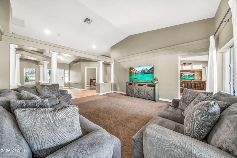 13204 W San Miguel Ave-7