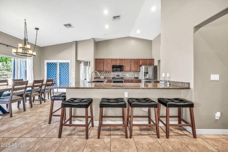 13204 W San Miguel Ave-13