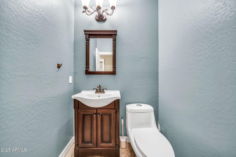 13204 W San Miguel Ave-31