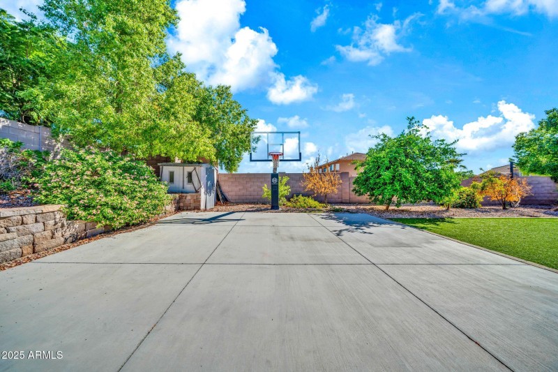 13204 W San Miguel Ave-55