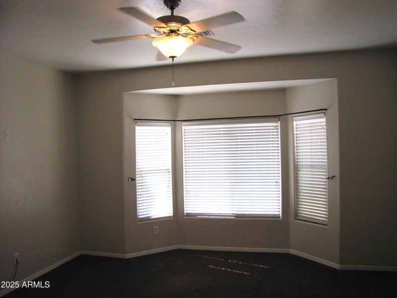 Primary bedroom (b)
