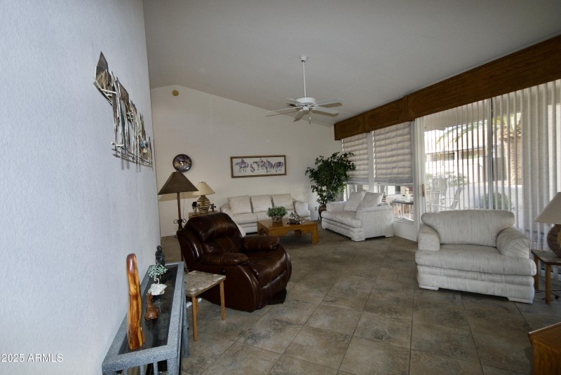 E3E31FF3-13C5-45F0-8CB6-7912962253C1_1_2