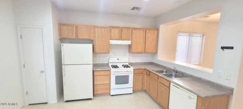 Falcon Kitchen Area