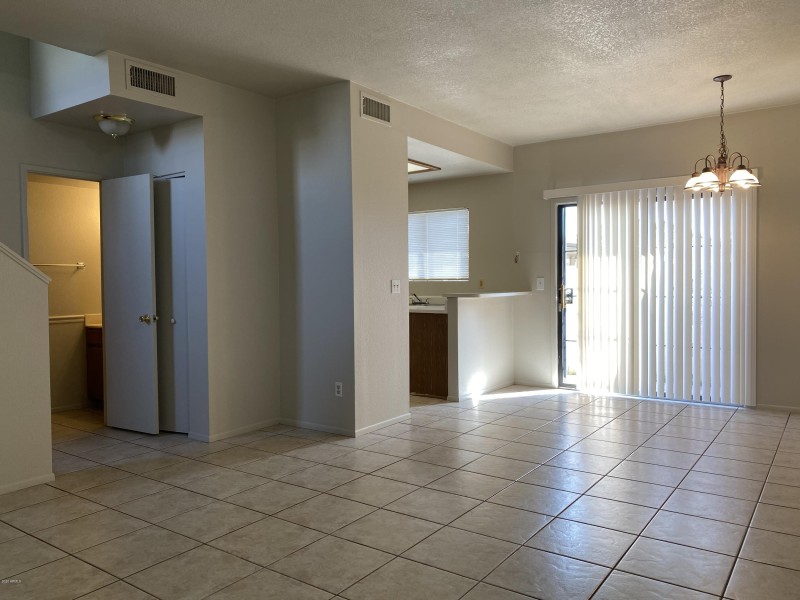 Greaat Room/Dining Room