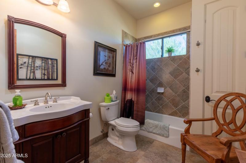 Casita/Bathroom 3