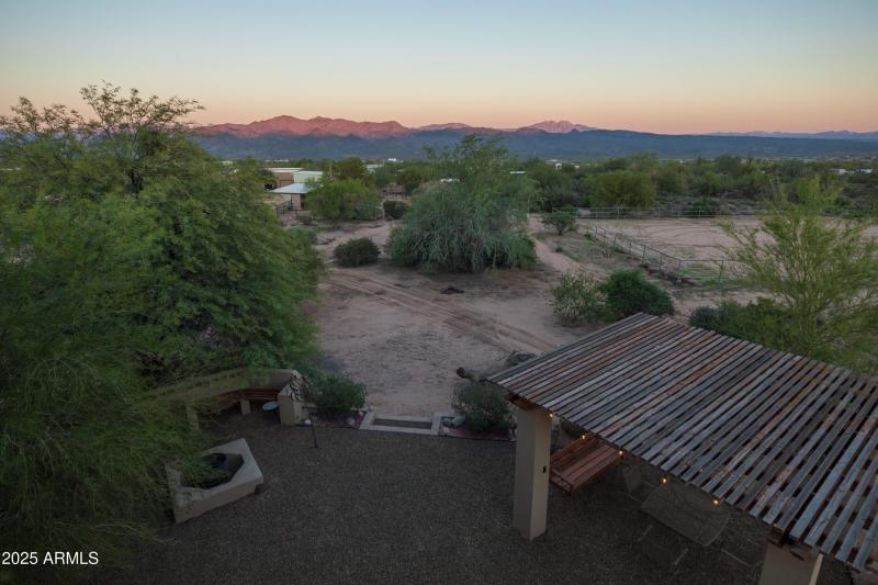 Four Peaks Views