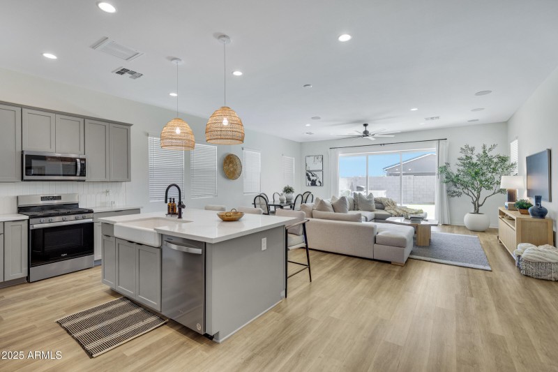 10051 E Talon Ave-7
