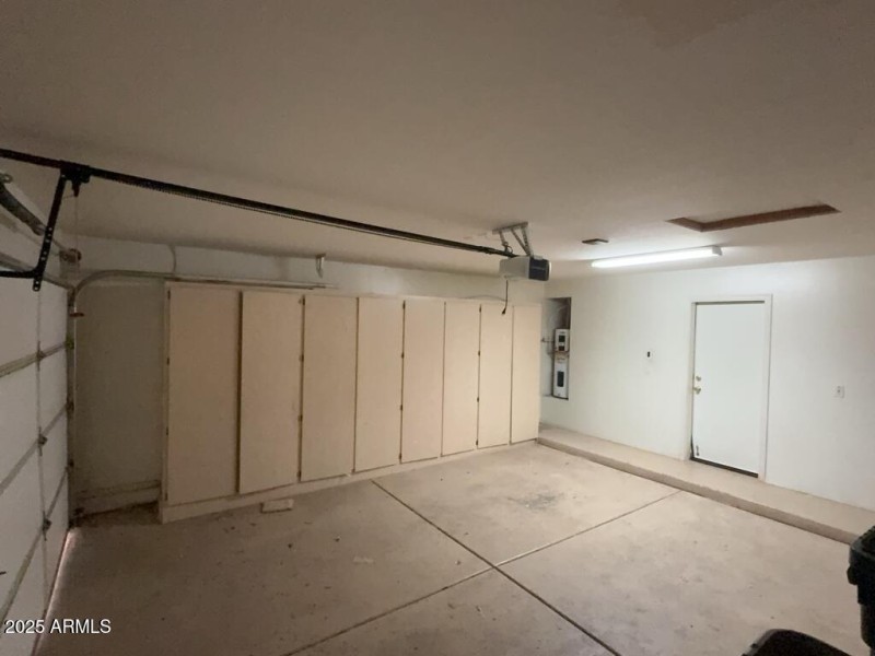 garage (1)