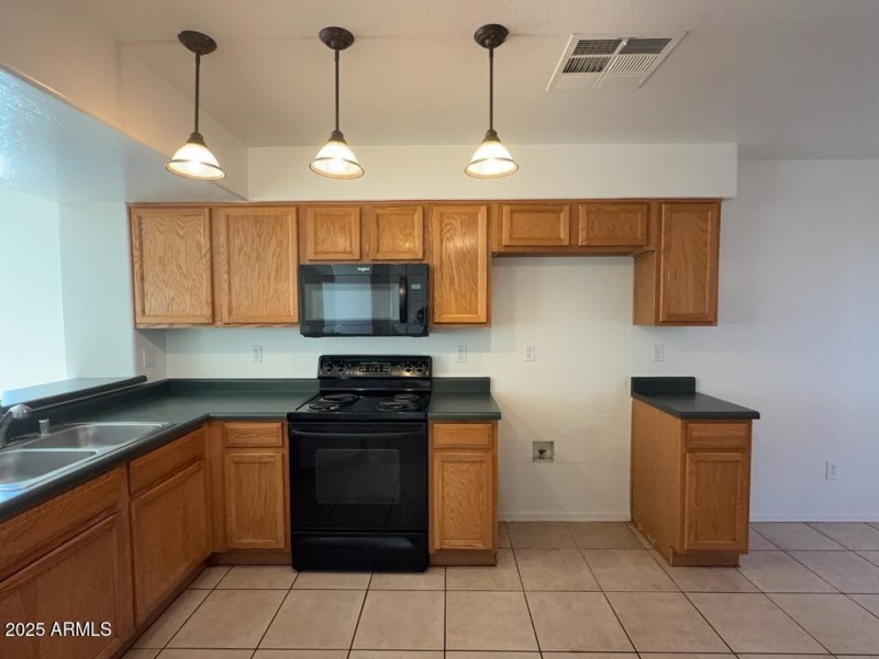 kitchen (1)