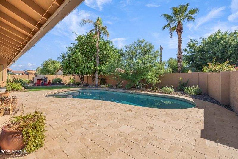 5903 E Paradise Lane-38