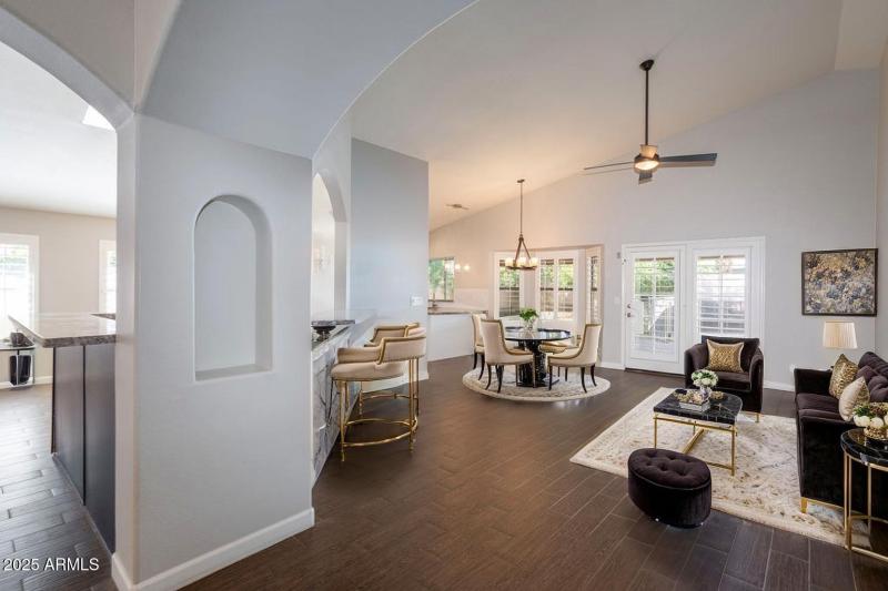 3V6A1929-HDR - Living Room - Luxury - 11