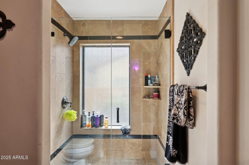 68-web-or-mls-11621-s-blackfoot-dr