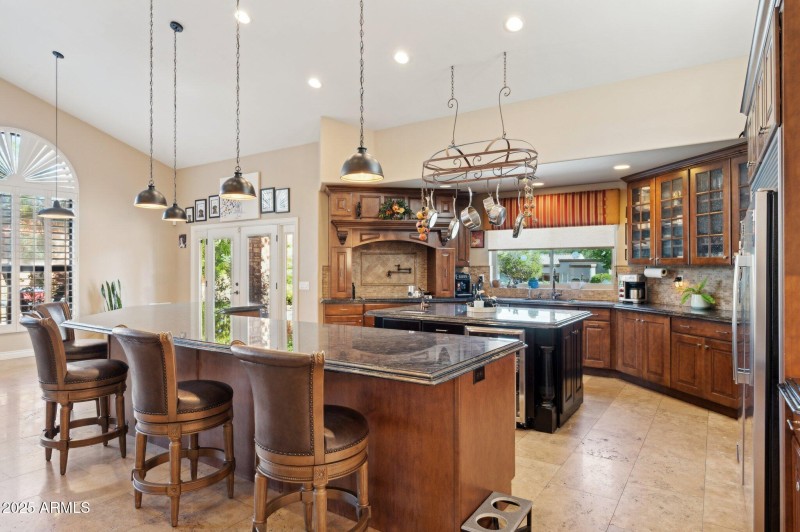 27-web-or-mls-11621-s-blackfoot-dr