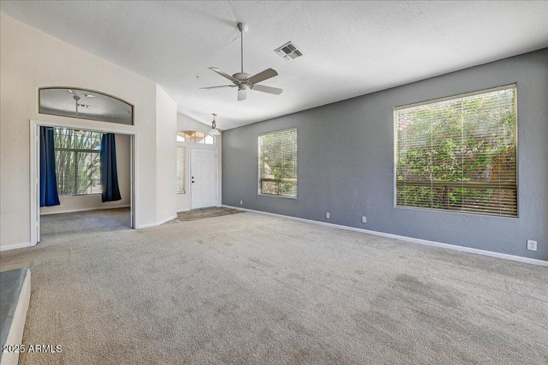 07-Living Room & Foyer