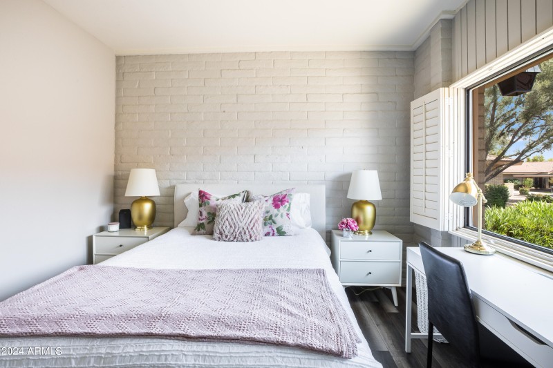 Secondary bedroom