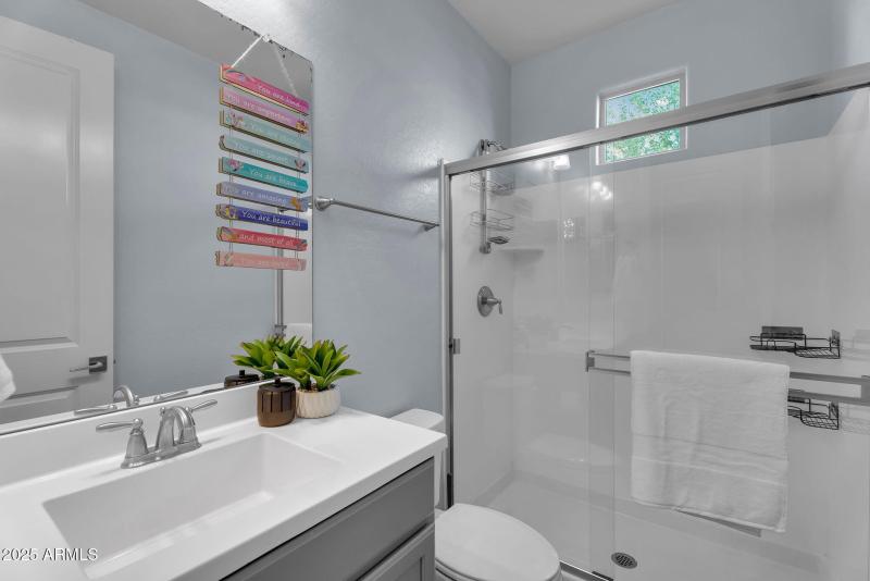 58-web-or-mls-Notting Hill-32