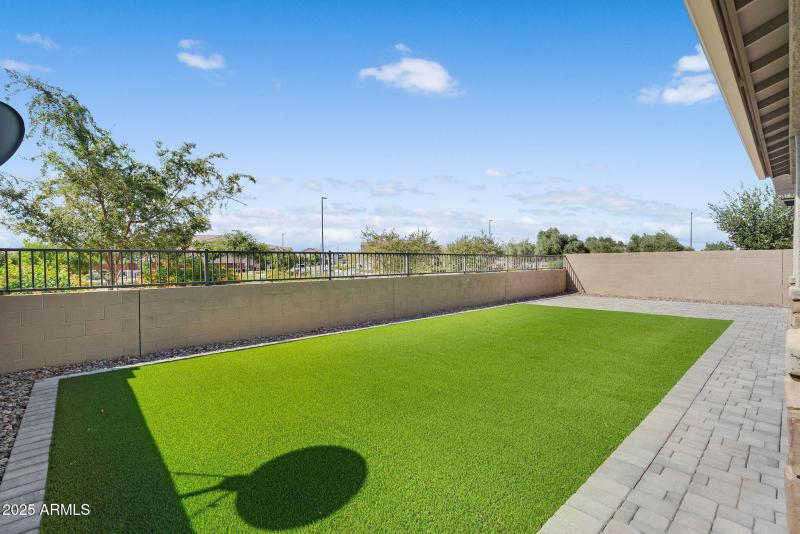 74-web-or-mls-Notting Hill-76