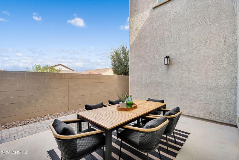 80-web-or-mls-Notting Hill-68