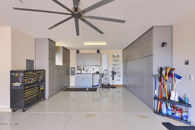 Work Bench/Large Ceiling Fan