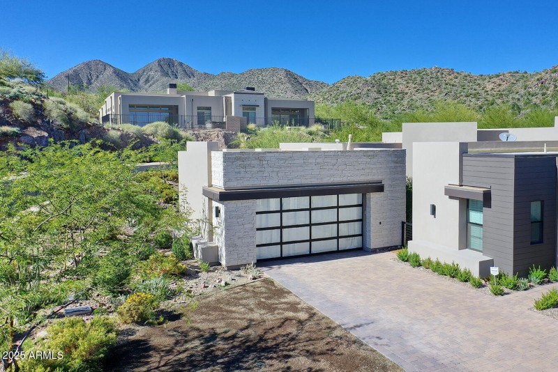 Welcome to 14520 E Buckboard Ct.