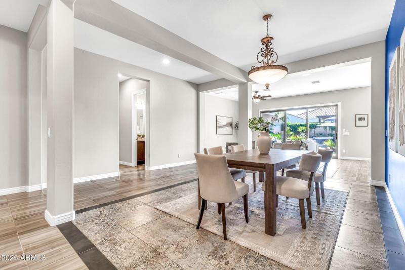 2827 E Bellerive Dr2-13