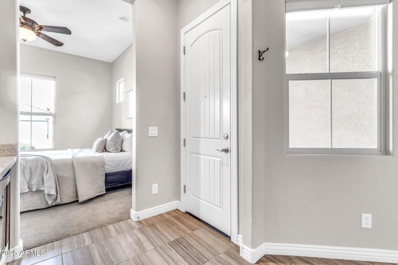 2827 E Bellerive Dr2-37