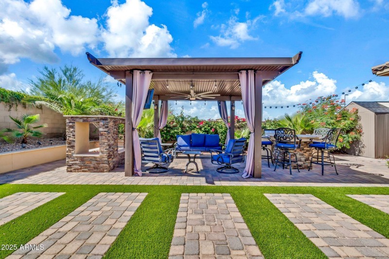 2827 E Bellerive Dr2-46