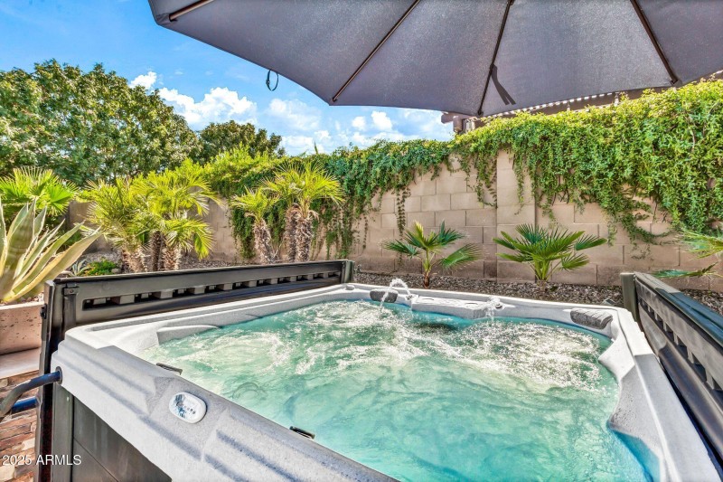 2827 E Bellerive Dr2-56