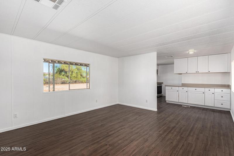 Living Room/Kitchen