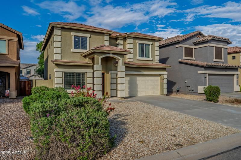 44322 W Cypress Ln-3