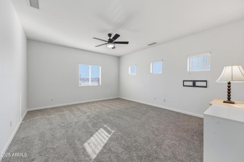 44322 W Cypress Ln-25