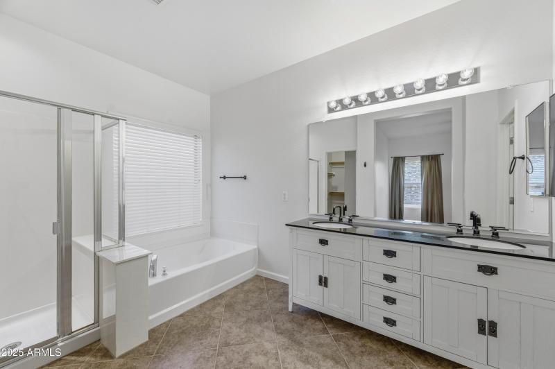 44322 W Cypress Ln-35