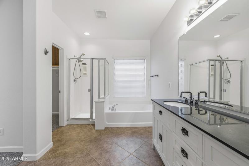 44322 W Cypress Ln-36