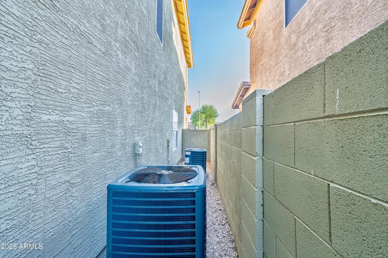 44322 W Cypress Ln-45