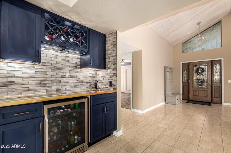 Wet Bar with cooler