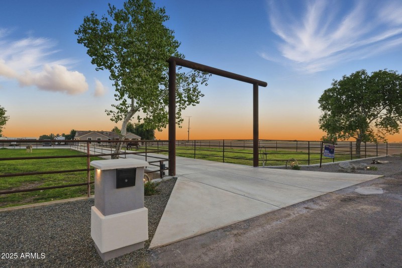 99-web-or-mls-ListerPros-53