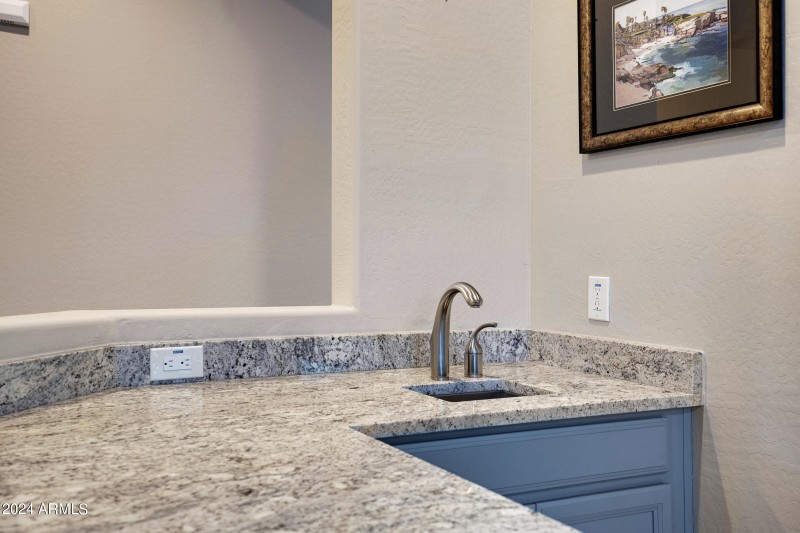 41650 W Harvest Moon Dr-13