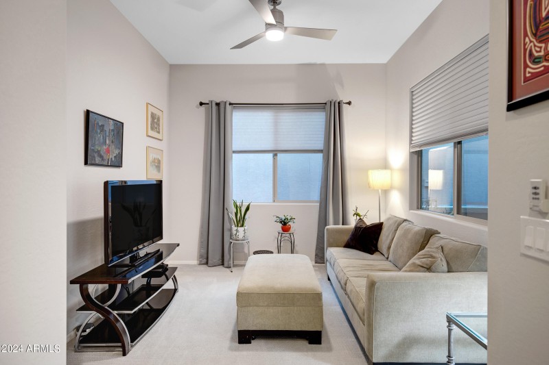 41650 W Harvest Moon Dr-15