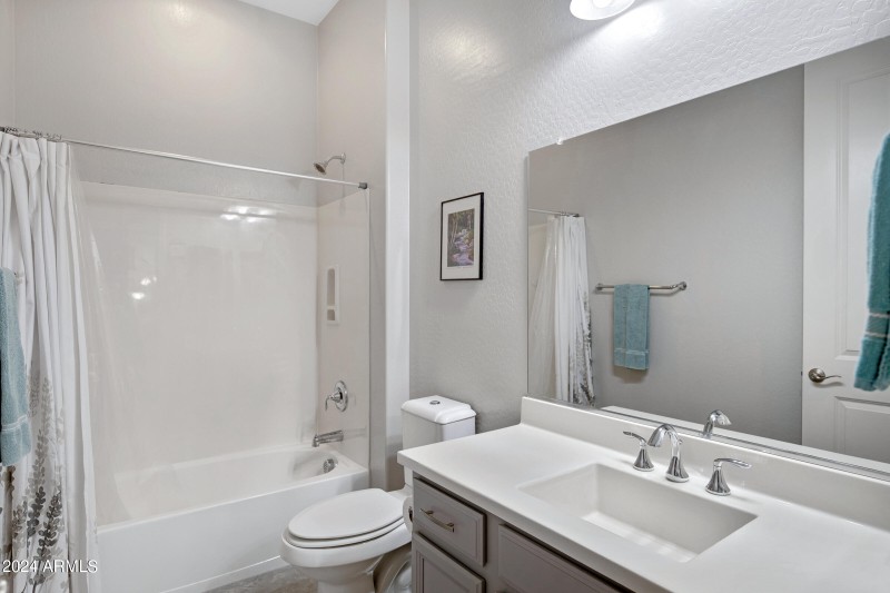 41650 W Harvest Moon Dr-25