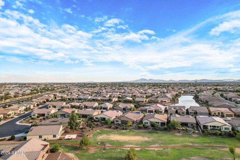 41650 W Harvest Moon Dr-48