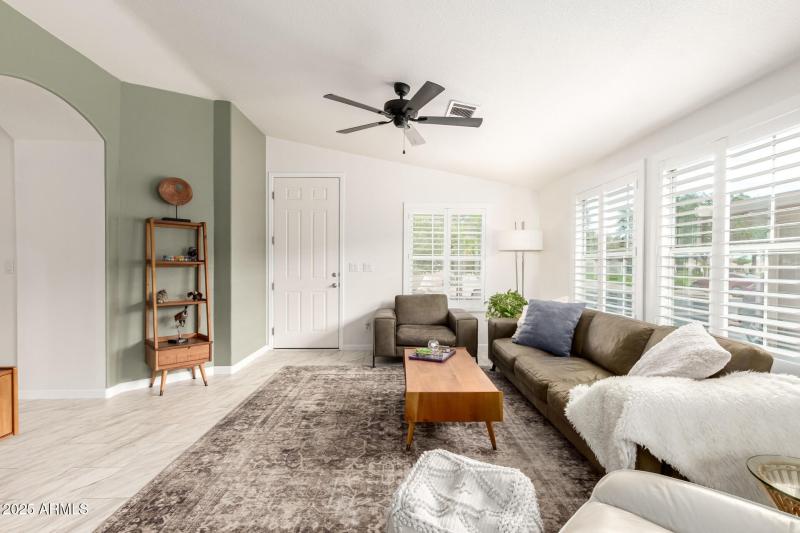 3301 S Goldfield Rd # 2004