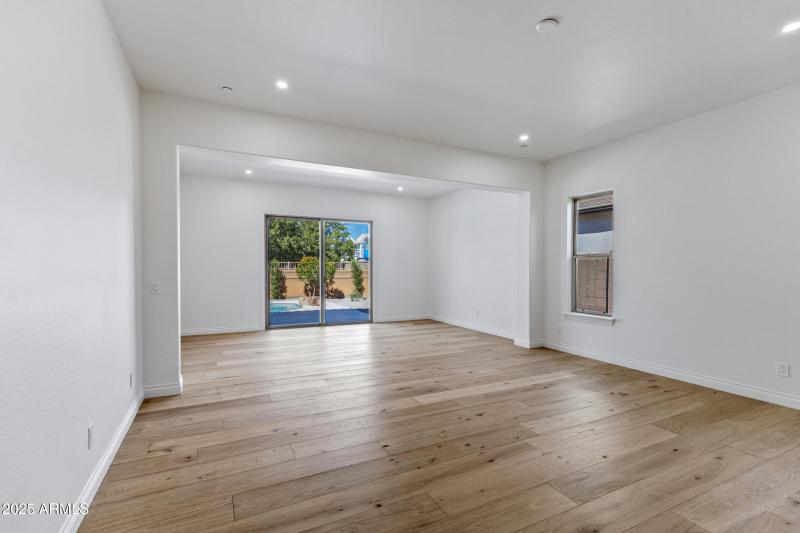 3126 E Wildhorse Ct-31