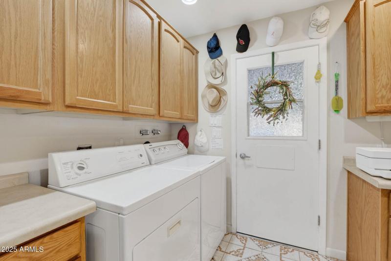 47_10448_W_Tropicana47_mls