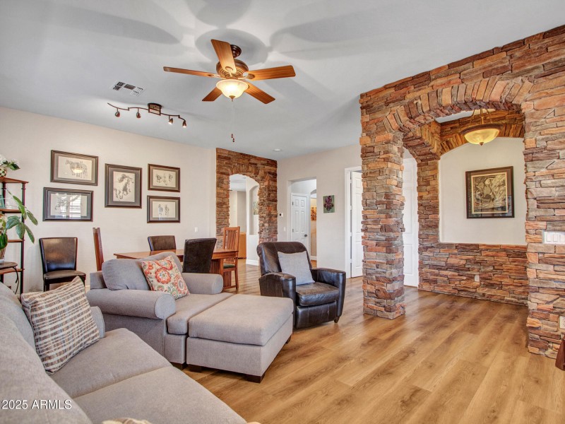 02-Living-Dining-room-(6)