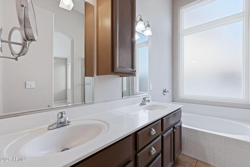 26-web-or-mls-Shannon-26