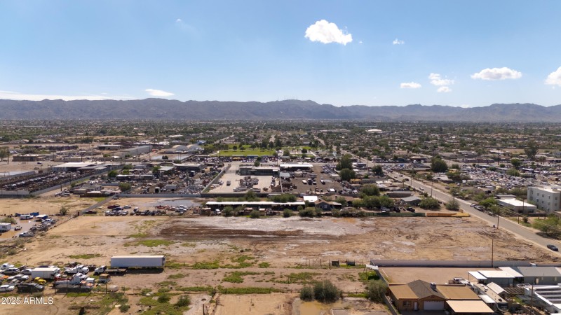 Levrose 9th St Photos(24)